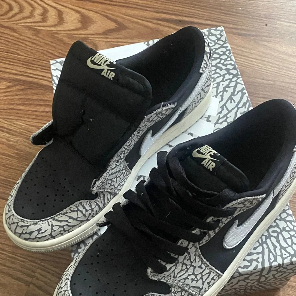 Nike Air Jordan 1 Low Elephant Print - Black, Gray & White